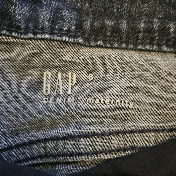 GAP Maternity Denim Shorts Rolled Hem Pull On Full Panel Dark Wash - Picture 3 of 6